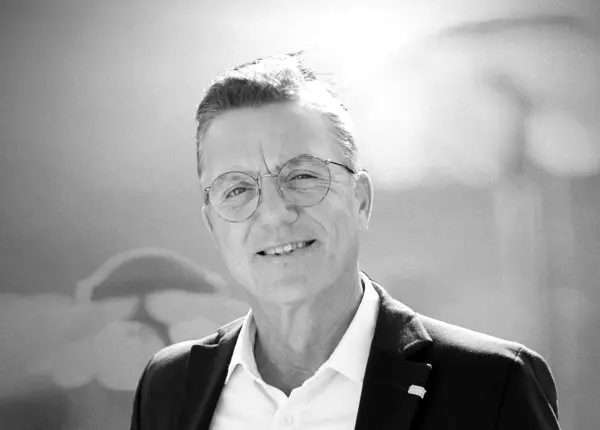 Dirk Tretau